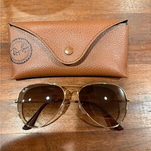 Ray-Ban Gold Aviator Sunglasses with Brown Case